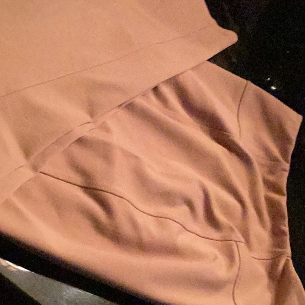 NWOT Camel 2X Women with Control slacks. Beautiful seaming, stretch control